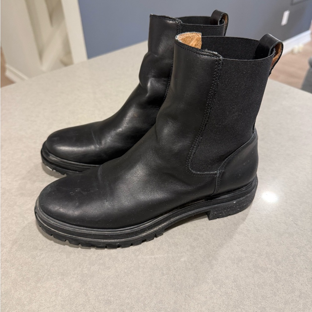 MADEWELL - Women’s Black Leather Chelsea Boots - Size 9
